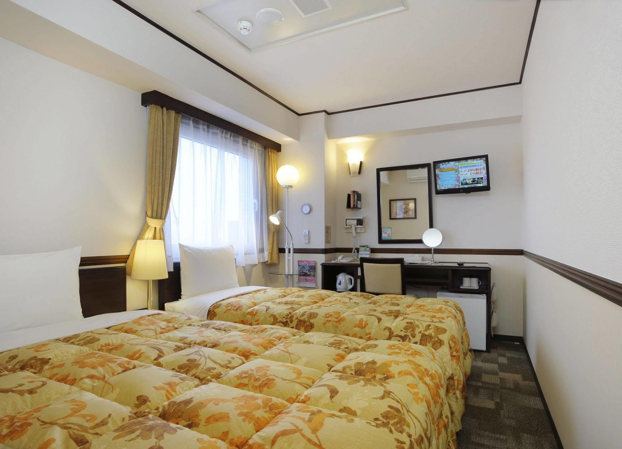 Toyoko Inn Misato Ekimae 외부 사진
